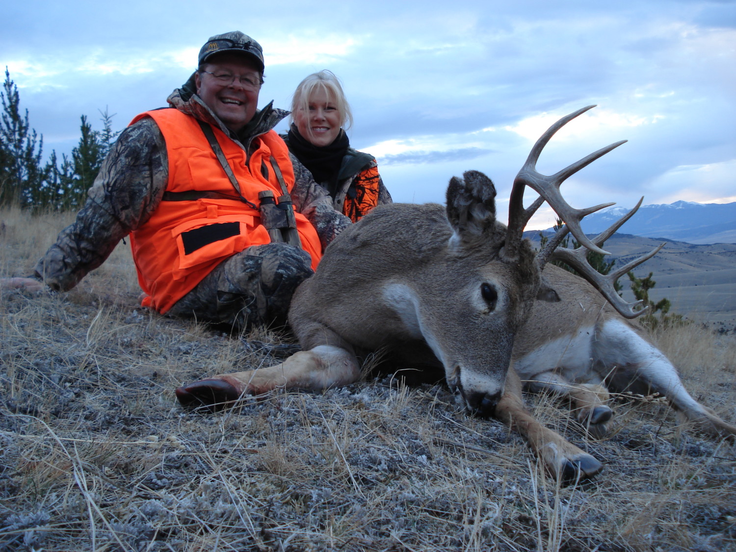 Husband & Wife Whitetail Deer Hunt